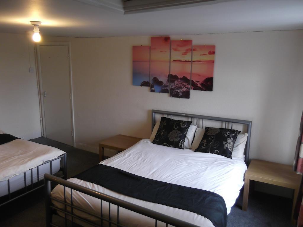 The Plough Bicester Room photo